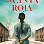 La cinta roja de Lucy Adlington