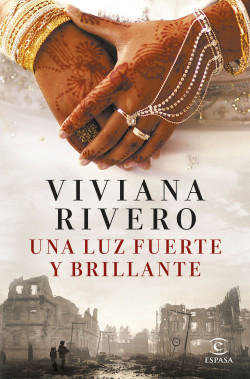 Una luz fuerte y brillante de Viviana Rivero
