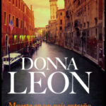 Muerte en un país extraño de Donna Leon